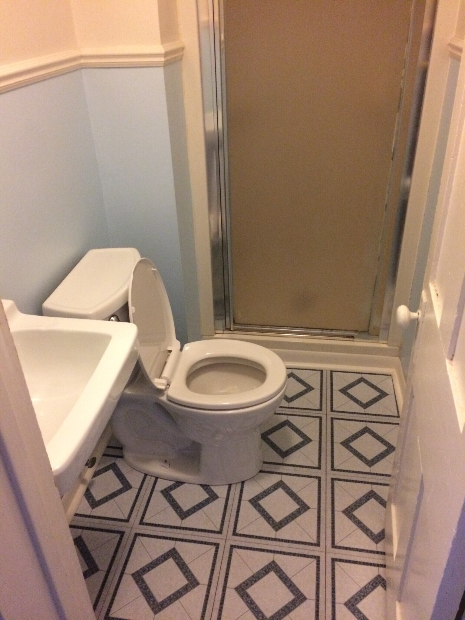 Building Photo - 236 Meyran Ave