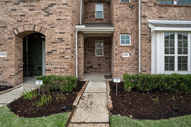 Building Photo - 12611 Taymouth Manor Dr