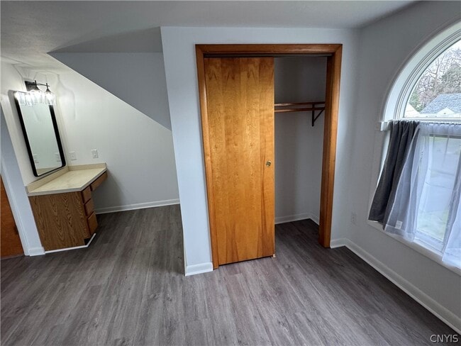 Building Photo - 103 Rockland Dr