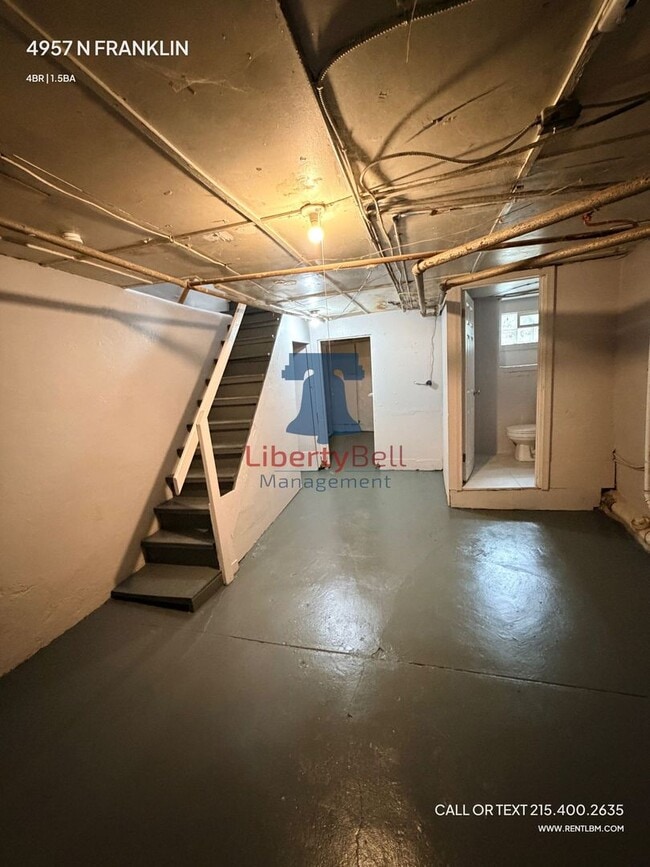 Building Photo - 4957 N Franklin St