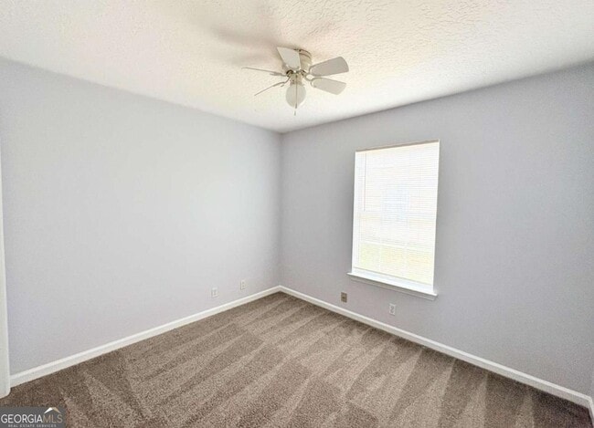Building Photo - 120 Pleasant Breeze Way