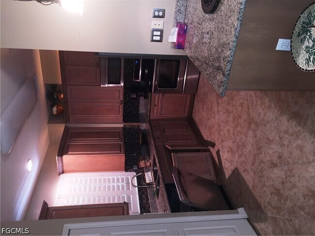 Building Photo - 16550 Goldenrod Ln