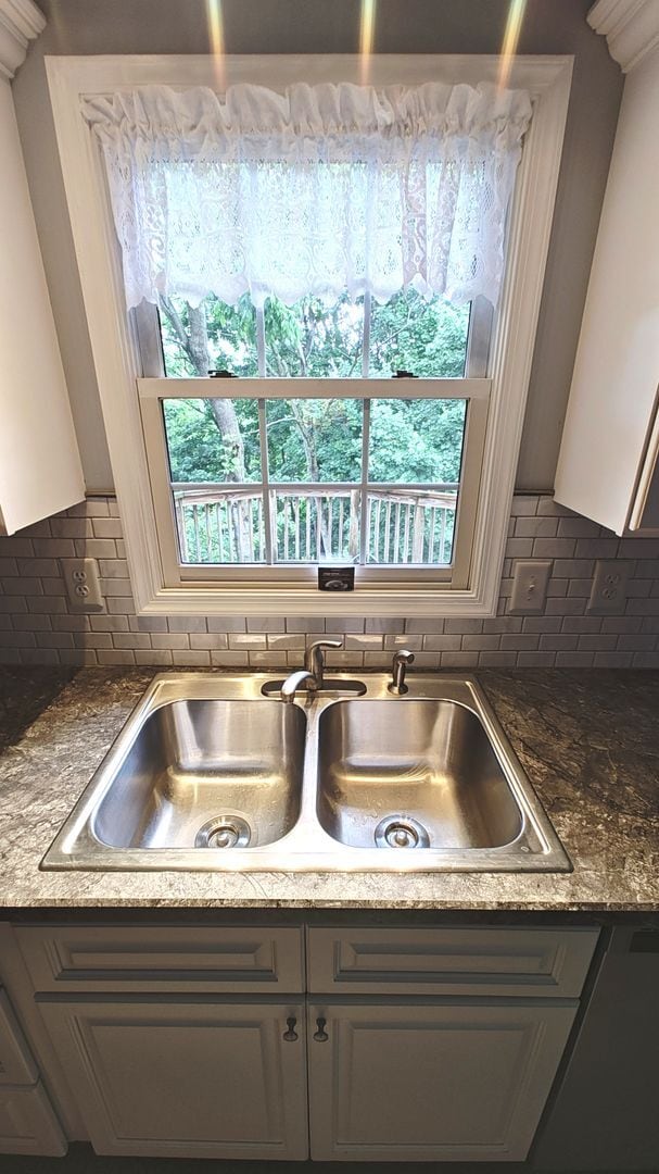 Building Photo - Ephrata Townhome 3 bed 1.5 bath