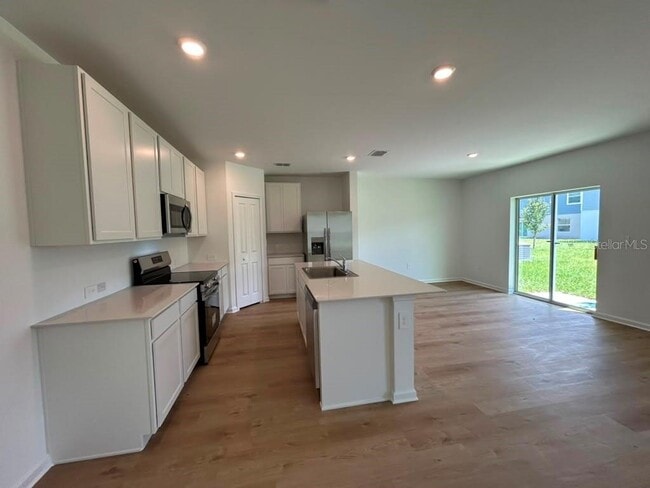 Building Photo - 6268 Botticella Blvd