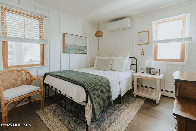 Building Photo - 35 12th Ave