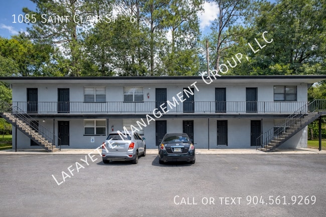 Building Photo - 1085 St Clair St