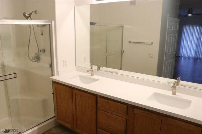 Building Photo - 50 Aura de Blanco St