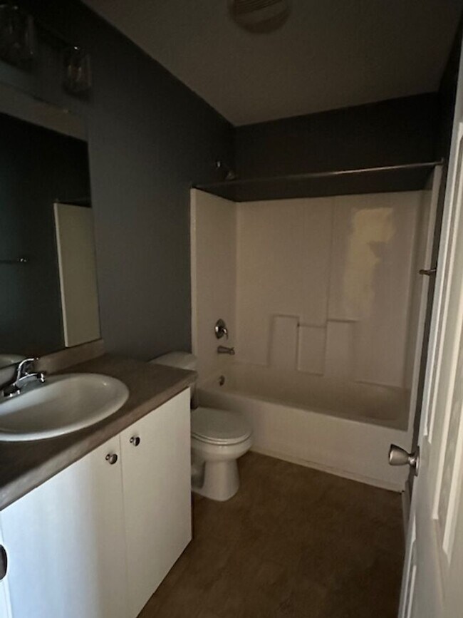 Building Photo - 4 Bedroom in Whispering Pines