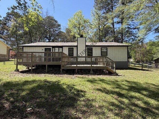 Building Photo - 3611 Pelton Rd