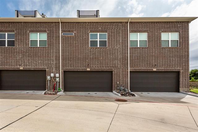 Building Photo - 1737 Dalhart Rd