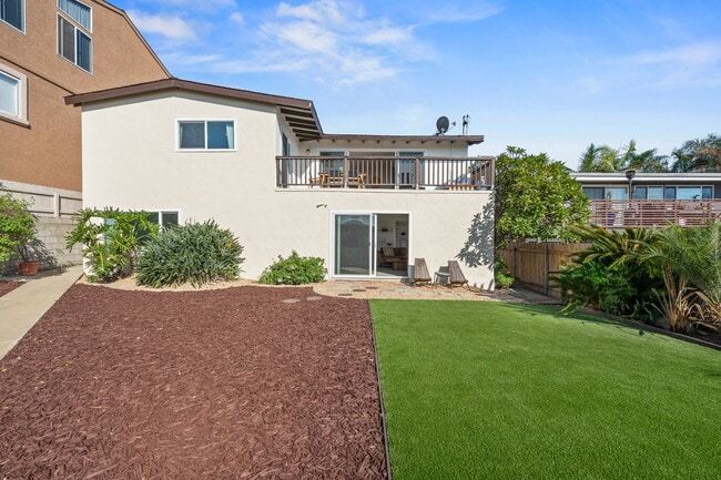 Building Photo - 3640 Princeton Ave