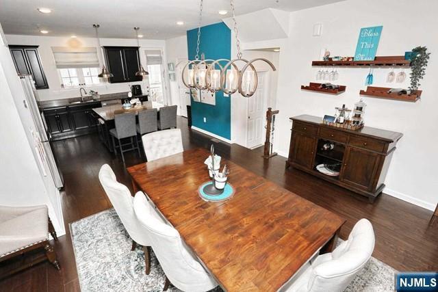 Building Photo - 4-12-30 30th St