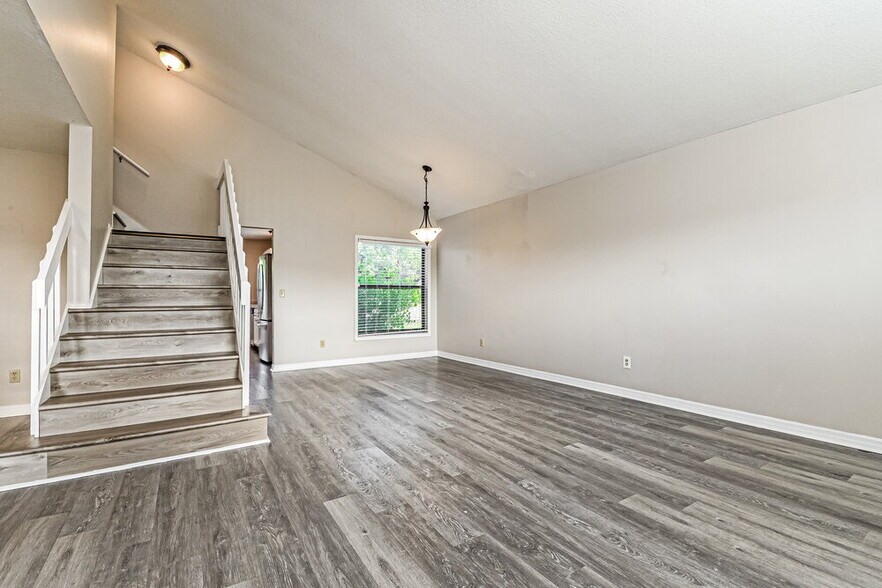 Building Photo - 2002 Kinder Ct