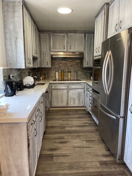 Building Photo - 960 S Westgate Ave