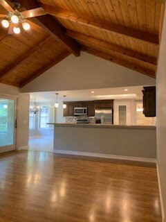 Building Photo - 6015 Oak Hill Dr