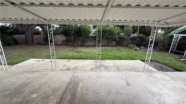 Building Photo - 1336 E Dalton Ave