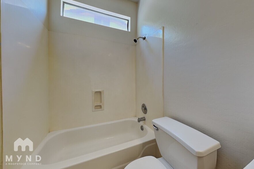 Building Photo - 21627 N 89th Dr