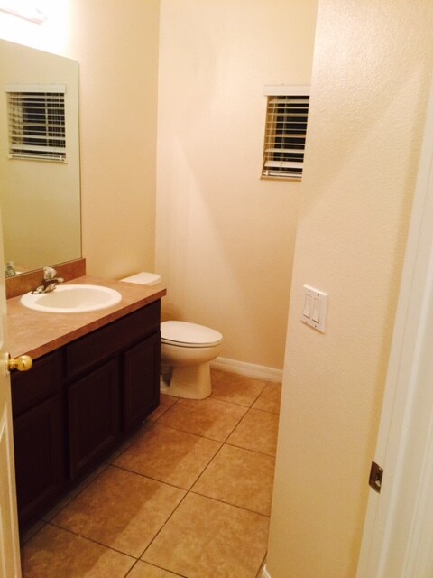 Building Photo - 1406 Travertine Terrace