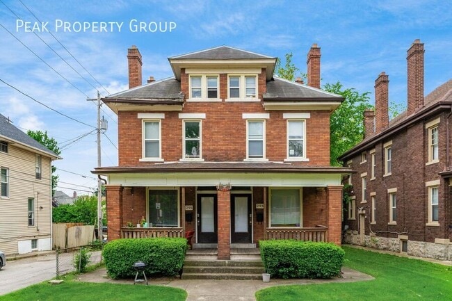 Primary Photo - 293 E 14th Ave