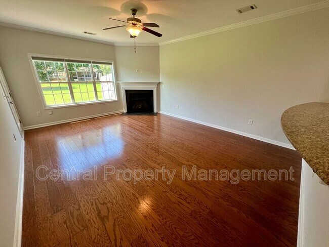 Building Photo - 53 Barnwood Cir