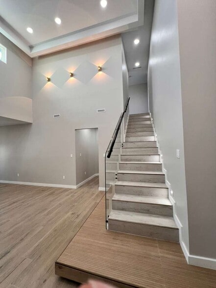 Building Photo - 2218 Corales St