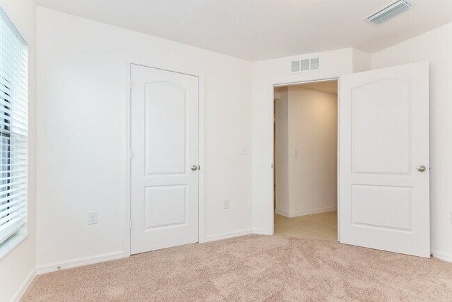 Building Photo - 12839 Impatiens St