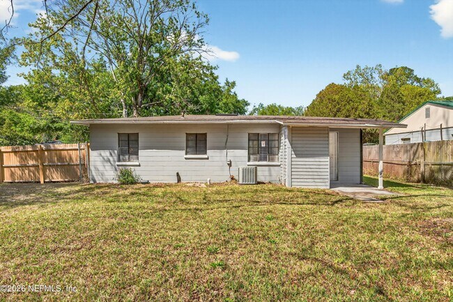 Building Photo - 2960 W 10th St