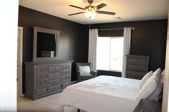 Building Photo - 1761 Aguila Ct