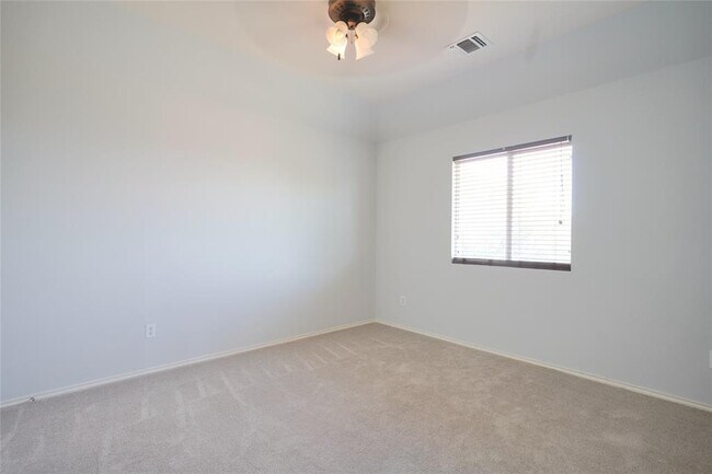 Building Photo - 11604 Falcon Trail Ct