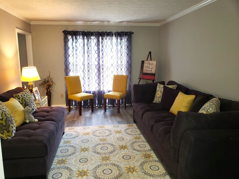 Formal Living Room - 4360 Elegance Dr