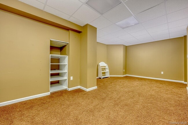 Building Photo - 22 Golden Rd