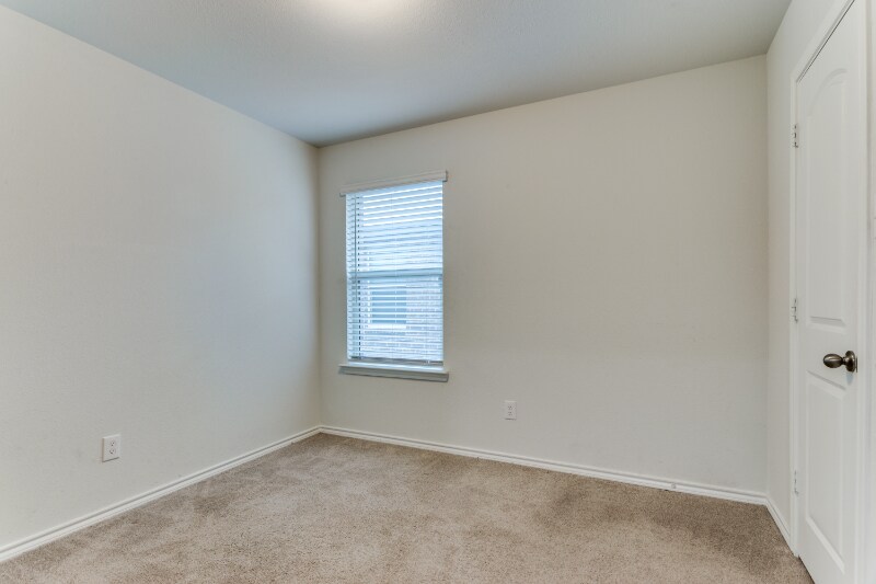 Building Photo - 9925 Ryegrass Terrace