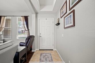 Building Photo - 962 Heritage Way