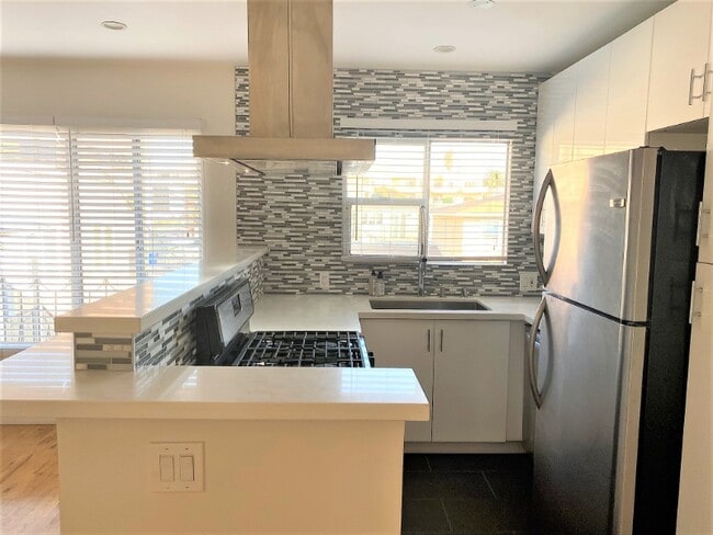 Building Photo - 1433 9th St