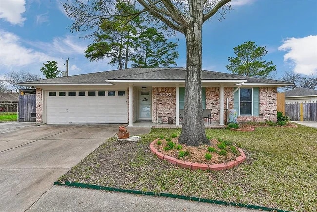 Building Photo - 6022 Weeping Willow Rd