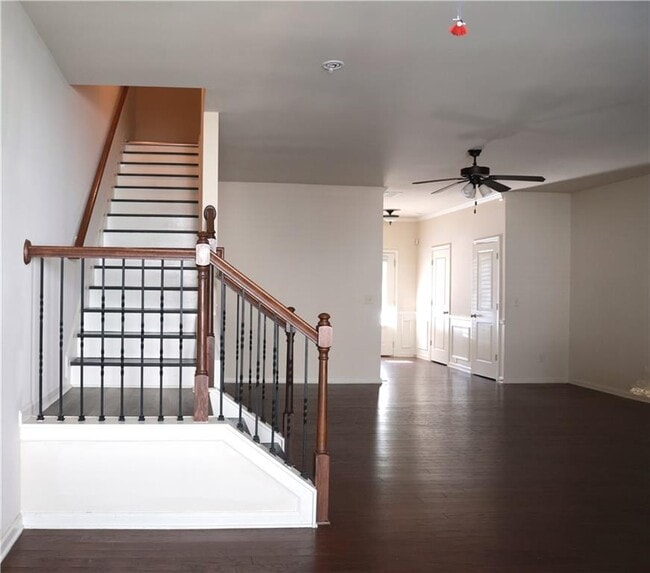 Building Photo - 2660 Maple Leaf Terrace