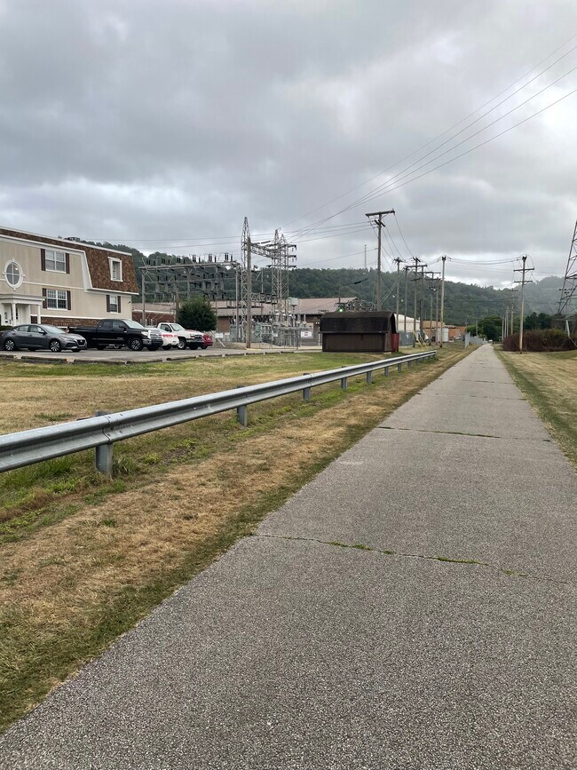 Walking/bike trail - 147 N 16th St