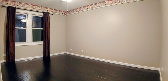 Building Photo - 1970 Dogwood Dr