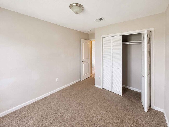 Building Photo - 8607 Sherrywood Dr