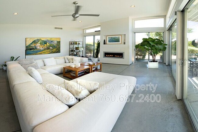 Building Photo - 2722 Alexander Club Dr