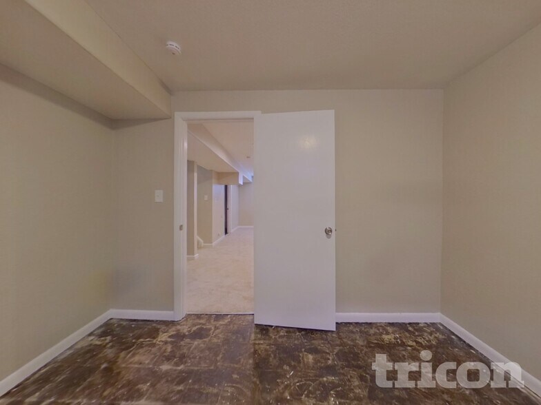 Building Photo - 269 E 109th Ave