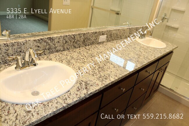 Building Photo - 5335 E Lyell Ave