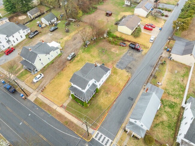 Building Photo - 1620 Kings Hwy