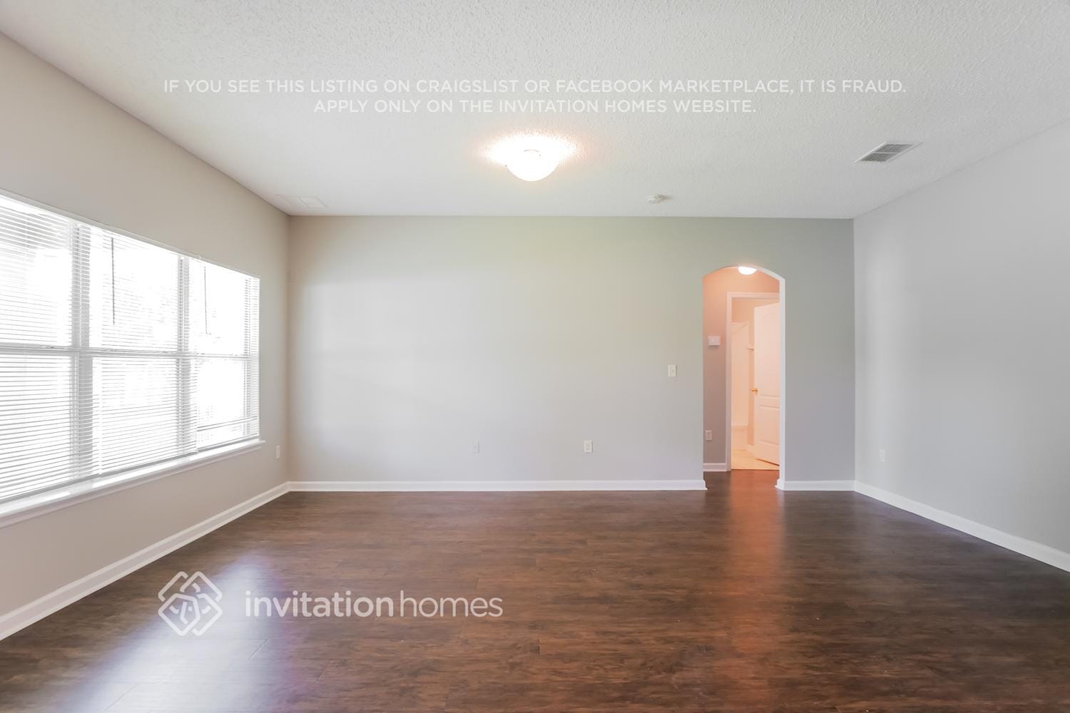Building Photo - 620 Porto Cristo Ave