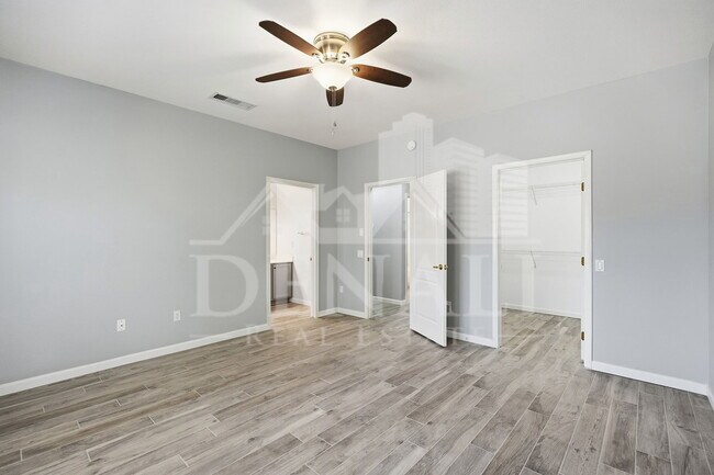 Building Photo - 16536 W Rock Springs Ln