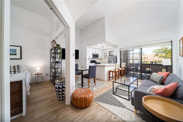 Building Photo - 1046 Calle Del Cerro