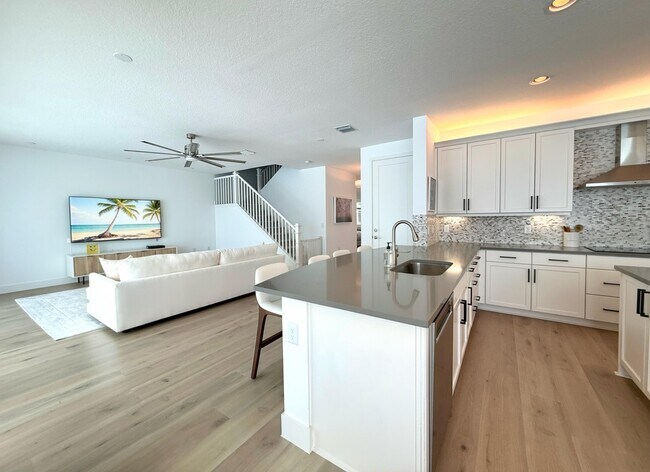 Building Photo - 9842 Salty Bay Dr