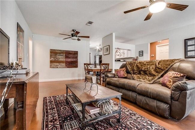 Building Photo - 1302 River Ridge Dr