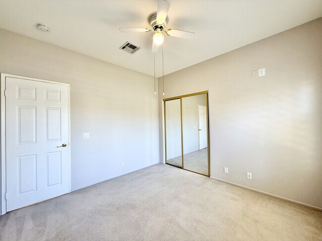 Building Photo - 48625 Cll Esperanza