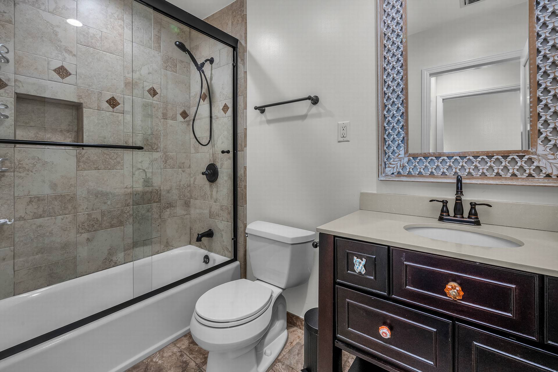 Bath - 7741 Goddard Ave